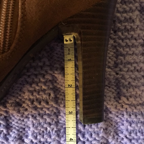 Awesome brown suede high heeled boots - Picture 2 of 8